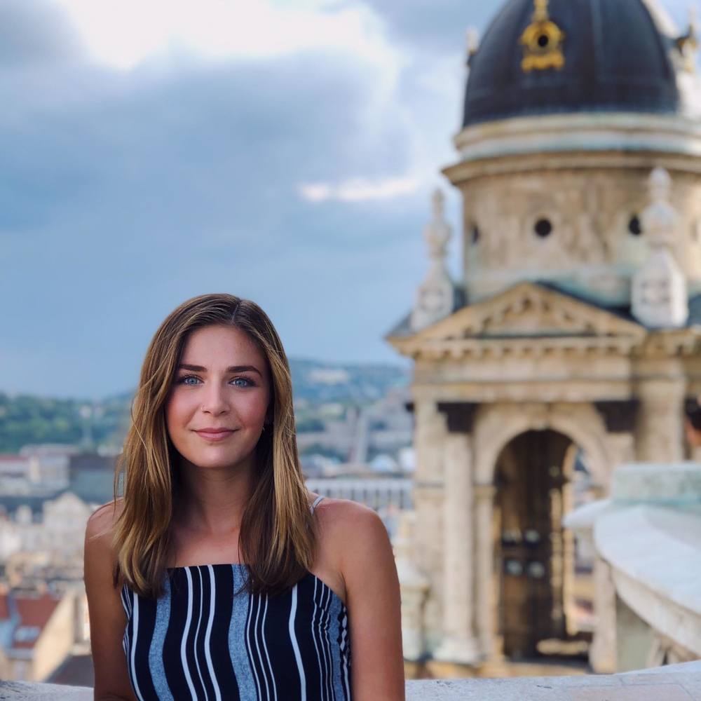 Meet your Posher, Cydney